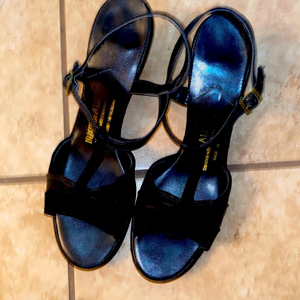 NATURALIZER Vintage Made in USA pumps